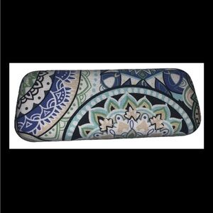 NWOT Vera Bradley Clamshell Hard Shell Eyeglass Case teal blue Swirlsl
